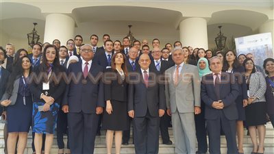 بالصور.. محافظ القليوبية ينهي مشكلة محطة الصرف الصحي بشبرا هارس