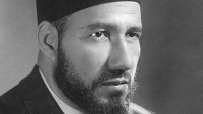 حسن البنا.. 108 أعوام من الإرهاب.. أسس جماعة الإخوان المسلمين لمساعدة الخلافة العثمانية.. مات مقتولا بسبب اغتيال النقراشي.. وتحطم حلمه على يدي الرئيس المعزول محمد مرسي