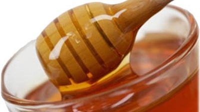 احذري.. تناول العسل الأبيض أثناء الدايت يمنع إنقاص الوزن