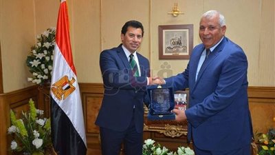 7 ملفات مهمة على طاولة اجتماع وزير الرياضة ومحافظ الوادي الجديد