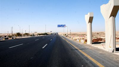 القوات المسلحة تفتتح 10 مدارس ووحدة صحية وطريق جديد في مطروح