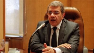 المالية: 373 مليار جنيه عجز نقدي بموازنة 2016/ 2017