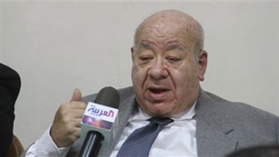 السفير يسري: بيانى الخاص بغسيل أموال مبارك لم يسلم لوزير الخارجية