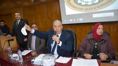 إجراء القرعة العلنية على 35 وحدة سكنية بمدينة جمصة | صور