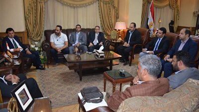 وزير الرياضة يلتقي المكتب التنفيذي لرابطة النقاد الرياضيين (صور)