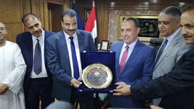 بالصور.. تكريم مدير أمن سوهاج من رابطة العاملين بدولة الكويت