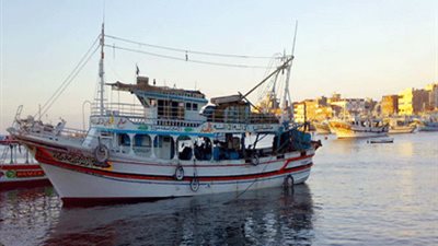 احتجاز 3 مراكب صيد من «البرلس» بالمياه الإقليمية اليمنية