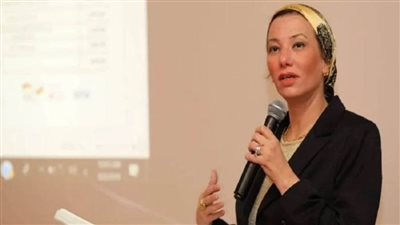 وزيرة البيئة في زيارة مفاجئة لفرع السويس