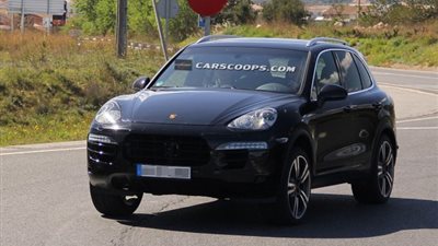 بالصور.. واجهات أمامية وخلفية 3D للسيارة بورش كايين 2015