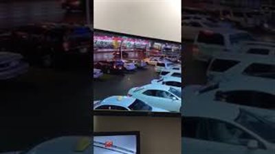 بالفيديو.. لحظة دهس رجل وامرأة أثناء عبورهما الطريق بالرياض