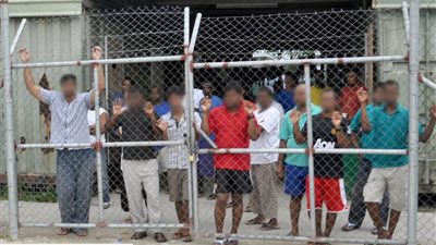 «بابوا غينيا» تطلب مساعدة أستراليا في إعادة توطين اللاجئين