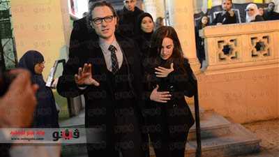 بالصور.. نجوم الوسط الفني في عزاء والد شيري عادل