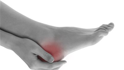 وصفة زيوت طبيعية للتخلص من آلام القدمين