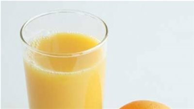 قدمى لأسرتك عصير البرتقال باللبن والفانيليا بطريقة الشيف سلمى