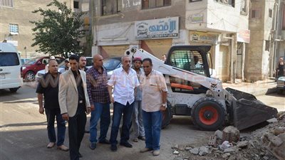 بالصور.. أسامة حمدي يتابع حملة النظافة بمدينة كفر الشيخ