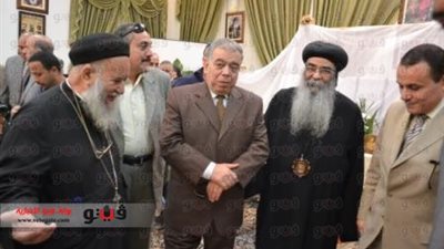 بالصور.. محافظ الفيوم يُهنئ الأقباط بعيد القيامة فى دير العزب