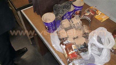 ضبط 200 قرص مخدر بحوزة راكب في مطار القاهرة