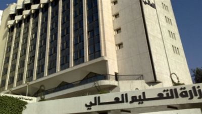 «التعليم العالي» تنفي تعطيل الدراسة للطلاب القطريين