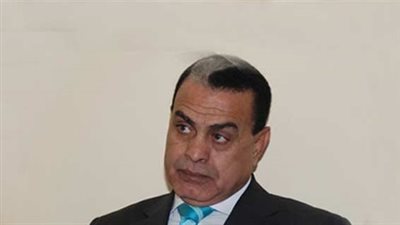 «رمزى»: أصحاب فتاوى تحريم تهنئة الأقباط متطرفون