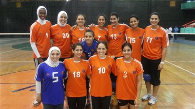 سيدات الشمس يكتسحن سبورتنج في ثاني جولات دوري الطائرة