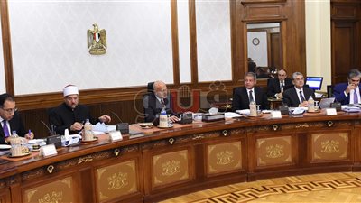 الحكومة تعتمد الدفعة الثالثة من فروق تعويضات شركات المقاولات