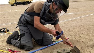 العثور على 16 لغمًا مضادا للدبابات في مطروح