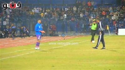 جماهير الزمالك تحيي 