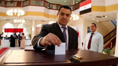 السفير المصري بالسودان يشيد بسلاسة اليوم الأول من الانتخابات