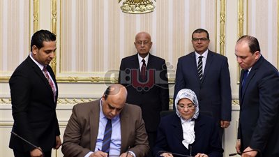 رئيس الوزراء يشهد توقيع بروتوكولي تعاون لتطوير مراكز التدريب الفني