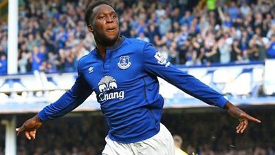 لوكاكو يفوز بجائزة لاعب الشهر في مانشستر يونايتد