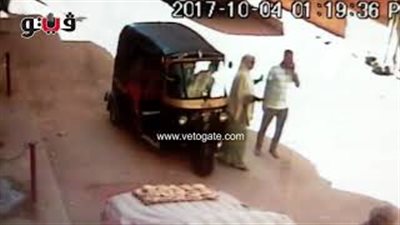 بالفيديو.. اللقطات الأولى من موقع دهس أتوبيس لطالبة في سوهاج