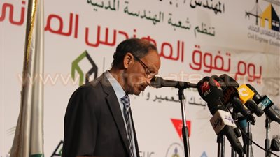 بالصور.. هاني عازر: أحيا بتعبير السيسي 