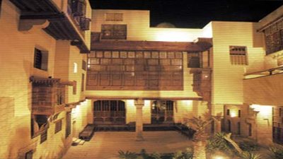 «بنات الحرملك» يعدن زمن الفن الجميل ببيت السحيمي