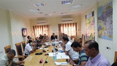 بالصور.. محافظ الفيوم يتابع الانتخابات البرلمانية بغرفة العمليات