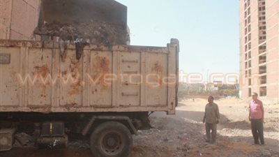 بالفيديو والصور.. حملة نظافة على شوارع مدينة الفيوم