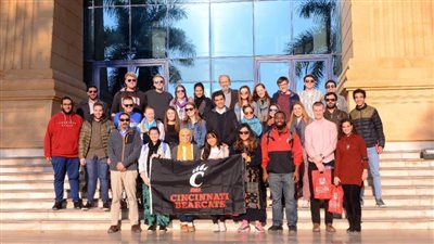 لمعرفة تاريخ مصر.. وفد من طلاب 