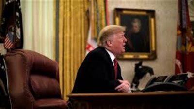 رئيس المحكمة الأمريكية العليا يؤدي اليوم اليمين الدستورية لترؤس محاكمة ترامب