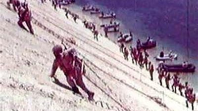 «كلمة في حق المصريين» في ذكرى انتصار أكتوبر.. مدير القتال البريطاني: رجال عباقرة قدرتهم تفوق الآلات.. رئيس إسرائيل الأسبق: صبورون وتعلموا كيف يقاتلون.. وزير الحرب: لا نملك قوة لإعادتهم للخلف