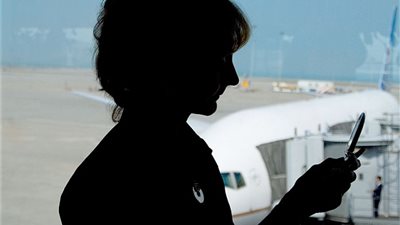 دراسة: ٩٤٪ من المسافرين يقتنون جهاز محمول واحد أثناء الرحلات