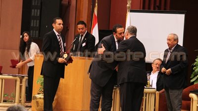 بالفيديو والصور.. في احتفالية «تفوق المهندس المدني».. عازر: «مصر هتبقى أد الدنيا».. «الجيوشي»: حوادث الطرق مرورية ولا علاقة للهيئة بها.. و«النجدي»: استيراد 20 ق