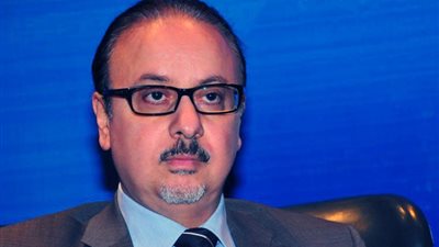 وزير الاتصالات يلتقي نائب رئيس وزراء الإمارات