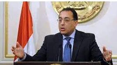 مد العمل بقرار غلق المحلات.. أبرز القرارات المتوقعة للجنة إدارة أزمة كورونا