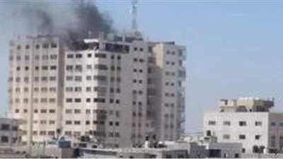 لحظة تدمير طائرات الاحتلال الإسرائيلي لمنزل قيادي بحماس | فيديو