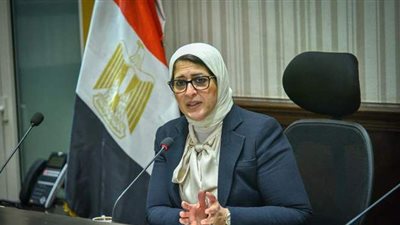 مايا مرسي تشكر وزيرة الصحة بعد تطعيم محاربات السرطان