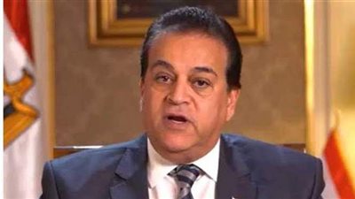 وزير التعليم العالي يطير إلى فرنسا لتوقيع اتفاقية تعاون مع إدارة مستشفيات باريس