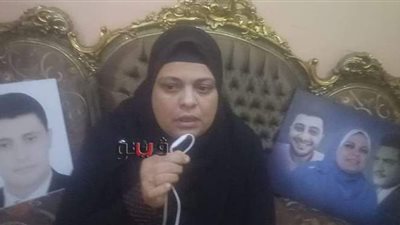 والدة شهيد الغدر تسقط مغشيا عليها في قاعة جنايات المنصورة