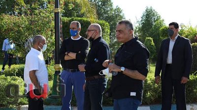 لحظة صلاة الجنازة على ابنة فريد الديب بساحة مسجد الشرطة | فيديو