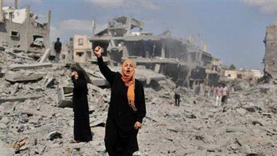 بحقيبة وهاتف.. أهالي غزة يتجهزون لإنذارات القصف الإسرائيلي