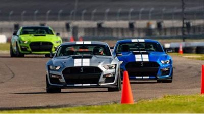 مصير محرك فورد V8 بعد التخلي عن سيارات البنزين