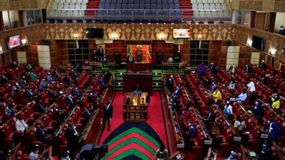 لأول مرة.. تعيين امرأة في منصب كبير القضاة بكينيا